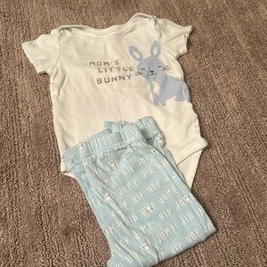 Carters Easter outfit size 24 months!